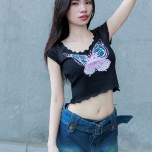 ao croptop tay ngan in hinh buom 3