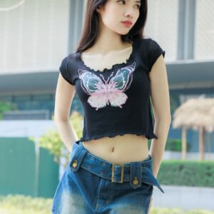 ao croptop tay ngan in hinh buom 5